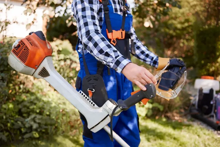 Faire l'entretien d'une débroussailleuse STIHL moins performante, Annecy, MJG Motoculture